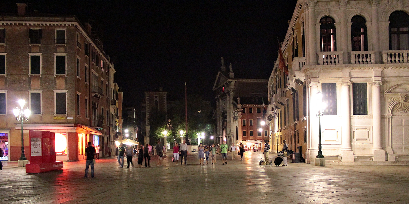 51 - Campo Santo Stefano.jpg